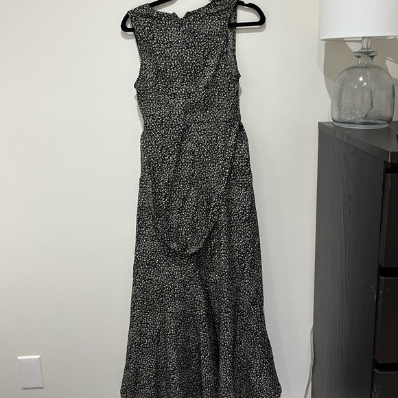 Brand new dress with tags - Picture 3 of 7